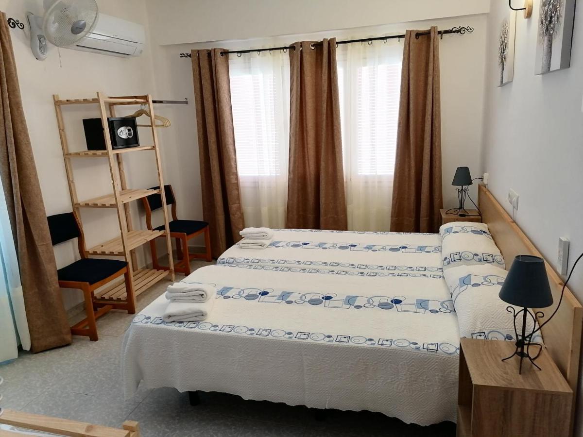 Hostal Pepe San Ferrán de ses Roques Exteriér fotografie